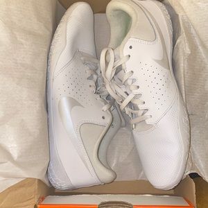 Womens Nike cheer sideline IV